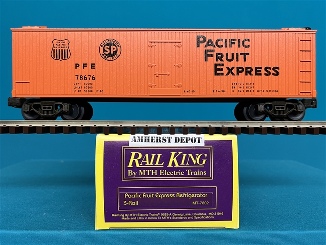 30-7802 Pacific Fruit Express Refrigerator Car MTH PFE