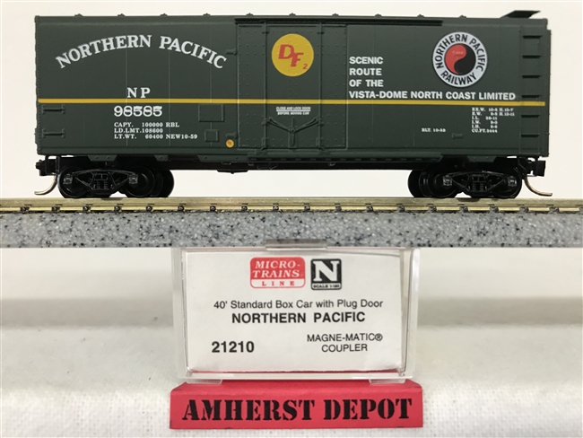 21210 Micro Trains Northern Pacific # 98585 Box Car NP