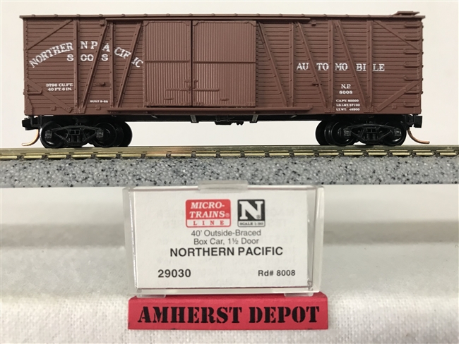 29030 Micro Trains Norther Pacific Box Car NP