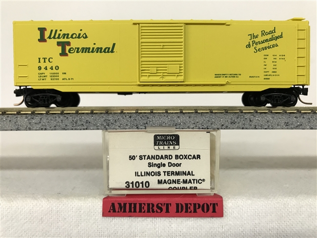 31010 Micro Trains Illinois Box Car