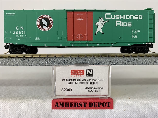 32340 Micro Trains Great Northern Box Car GN