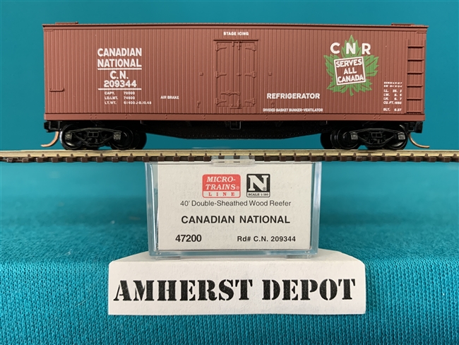 47200 Micro Trains Canadian National Wood Reefer Car CN