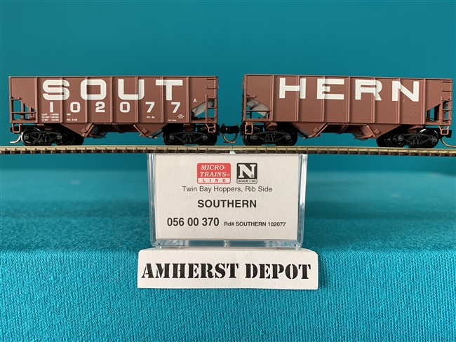 56 00 370 Micro Trains Southern Railway 2 Car Hopper Set SOU