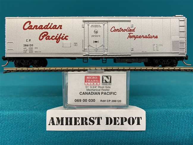 69 00 030 Micro Trains Canadian Pacific Reefer CP