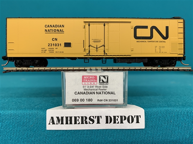 69 00 180 Micro Trains Canadian National Reefer Car CN