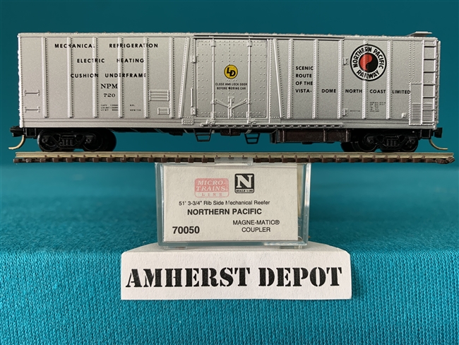 70050 Micro Trains Northern Pacific #720 Reefer Car