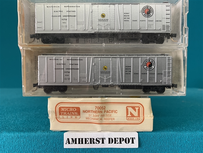 70052 Micro Trains Northern Pacific 2 Car Reefer Car Set NP