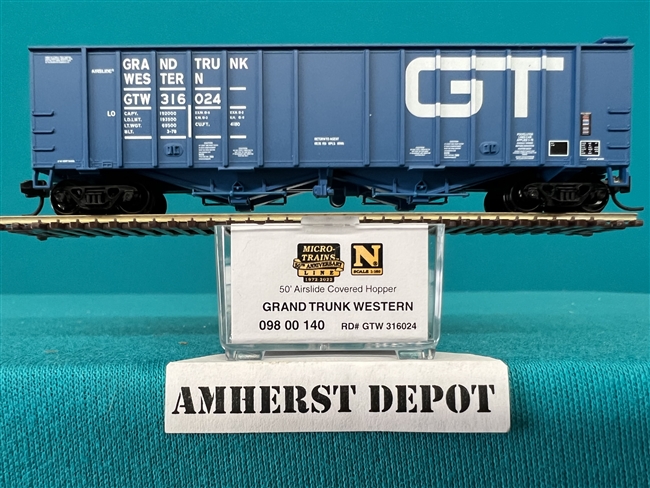 98140 Micro Train Grand Trunk Western Covered Hopper GTW