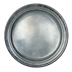 Jazz up your renaissance or medieval party by dining with these Pewter Paper Plates! Albeit a simple design, one glance at these plates will make you feel as if you're dining in a medieval castle. How cool is that!? Comes eight plates per package.