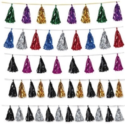 Add some color and shine to your party with our Metallic Tassel Garland. We have plenty of colors to choose from, so make sure you take a look at each and every one before making your decision. Measures 8 feet in length. Comes one garland per package