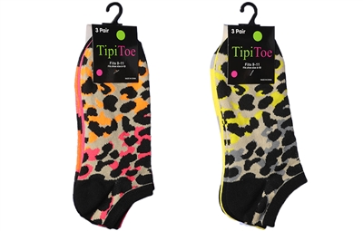 Wholesale Women's 3 Pack Novelty Patterned Cute Ankle Socks (60 Packs)