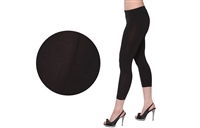 Wholesale Women's Black Seamless Nylon Capri Leggings (36 Packs)