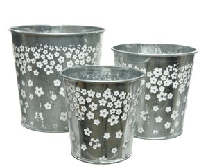Set Of 3 Zinc Silver Planters With Flower Design- Assorted Sized Set- 14cm