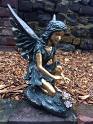 Fairy Kneeling with Solar LED Crystals