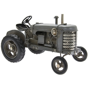 Vintage Tractor 17cm