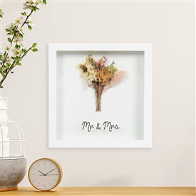 Dried Flowers Plaque - Mr & Mrs