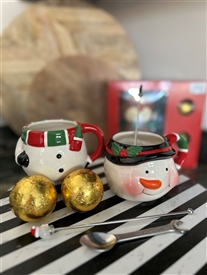 Stacking Mugs With Chocolate Bombs - Snowman