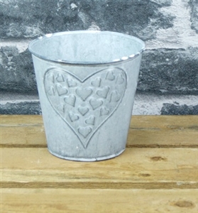 Embossed Heart Zinc Pot 10cm