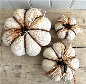DUE EARLY AUGUST Small Knitted Pumpkin Decoration 11cm