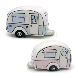 DUE APRIL Caravan Salt And Pepper Set