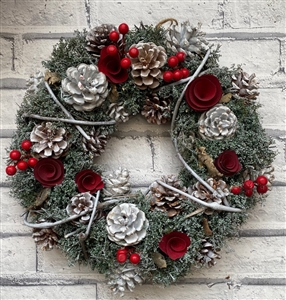 Roses & Spruce Wreath Decoration 36cm