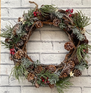 Mistletoe & Red Berry Wreath Decoration 36cm