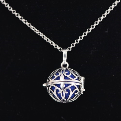 Oval Lava Stone Keyhole Sterling Diffuser Necklace - Oil Diffuser Neck –  handscapesjewelry