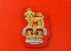 Staff Officers Beret Badge Gold on Red