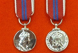 1953 Coronation Miniature Medal ER 11