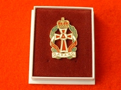 Quality Queen Alexandra's Royal Army Nursing Corps Boxed Lapel Badge ( QARANC Lapel Badge )