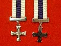 Military Cross Queens Crown Miniature Medal MC Medal