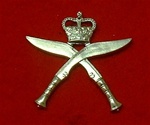 Royal Gurkha`s Rifles Metal Cap Badge ( Gurkha Rifles Hat badge ) Queens Crown