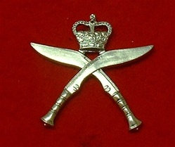 Royal Gurkha`s Rifles Metal Cap Badge ( Gurkha Rifles Hat badge ) Queens Crown