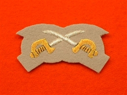 Physical Training Instructor's Intelligence Corps Mess Dress Badge Grebe Grey ( IC Mess Dress Badge )