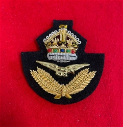 RAF Royal Air Force Old Style Tudor Crown Beret Badge