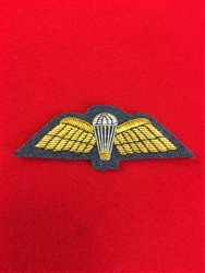 Quality Royal Air Force PARA Wings Mess Dress Badge Hand Embroidered Gold Bullion Wire.