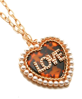 Fashion Gold Love Heart Pearl Pendant