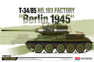 13295 T-34/85 BERLIN 1945