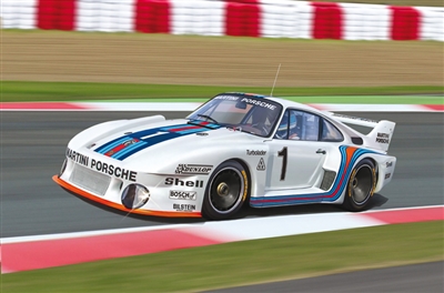 553639 1/24 Porsche 935 Baby