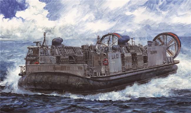 700106 1/144 JMSDF Landing Craft Air Cushion