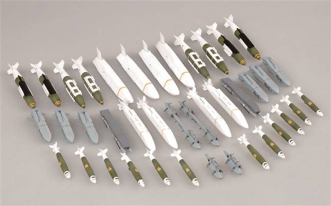 703305 1/32 US aircraft weapons - Guided Bombs