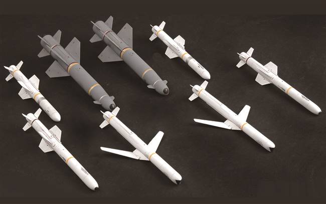 703306 1/32 U.S. Aircraft Weapons:Missile