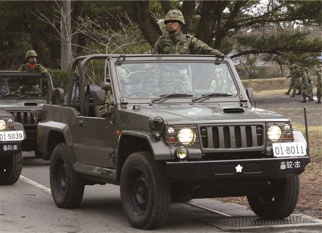 705520 1/35 JGSDF type 73 Light Truck (shin)