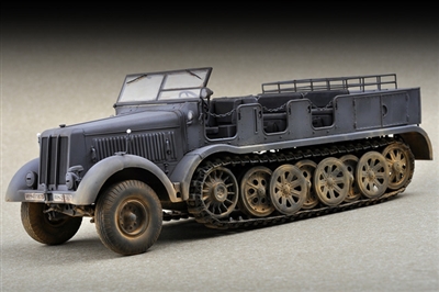 707403 1:72 Sd.Kfz.8 Schwerer Zugkraftwagen 12t