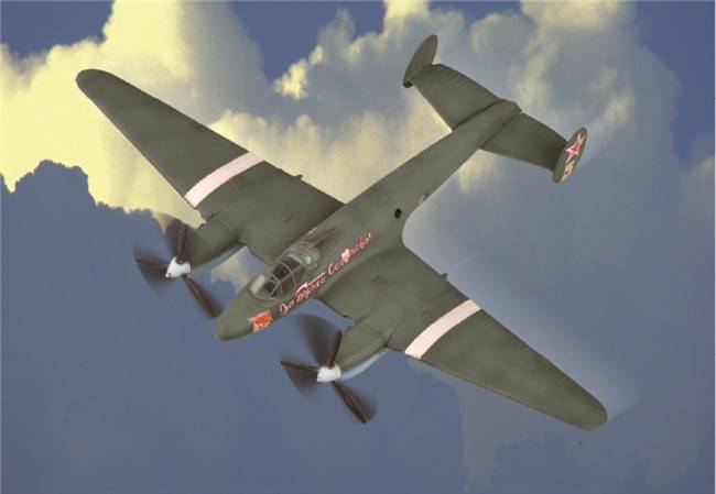 80296 1/72 Soviet PE-2 Bomber