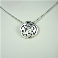 Small Interlace Circle Necklace