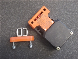 USED SIEMENS GUARD SWITCHES (3SE2 243-0XX40)