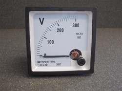 0 TO 300V AC ANALOG PANEL VOLTMETER (72MMX72MMX45MM)