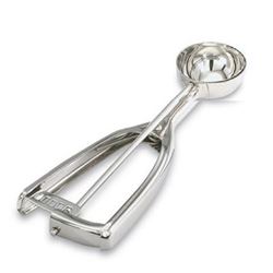 Disher, Squeeze Style Size 40, 47157 by Vollrath.