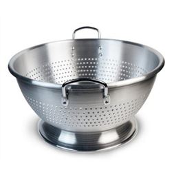 Colander, Aluminum 16 Qt, 68350 by Vollrath.